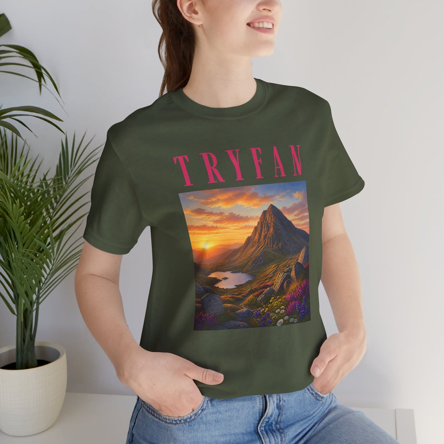Tryfan Mountain Tee — Scenic Sunset Landscape T‑Shirt