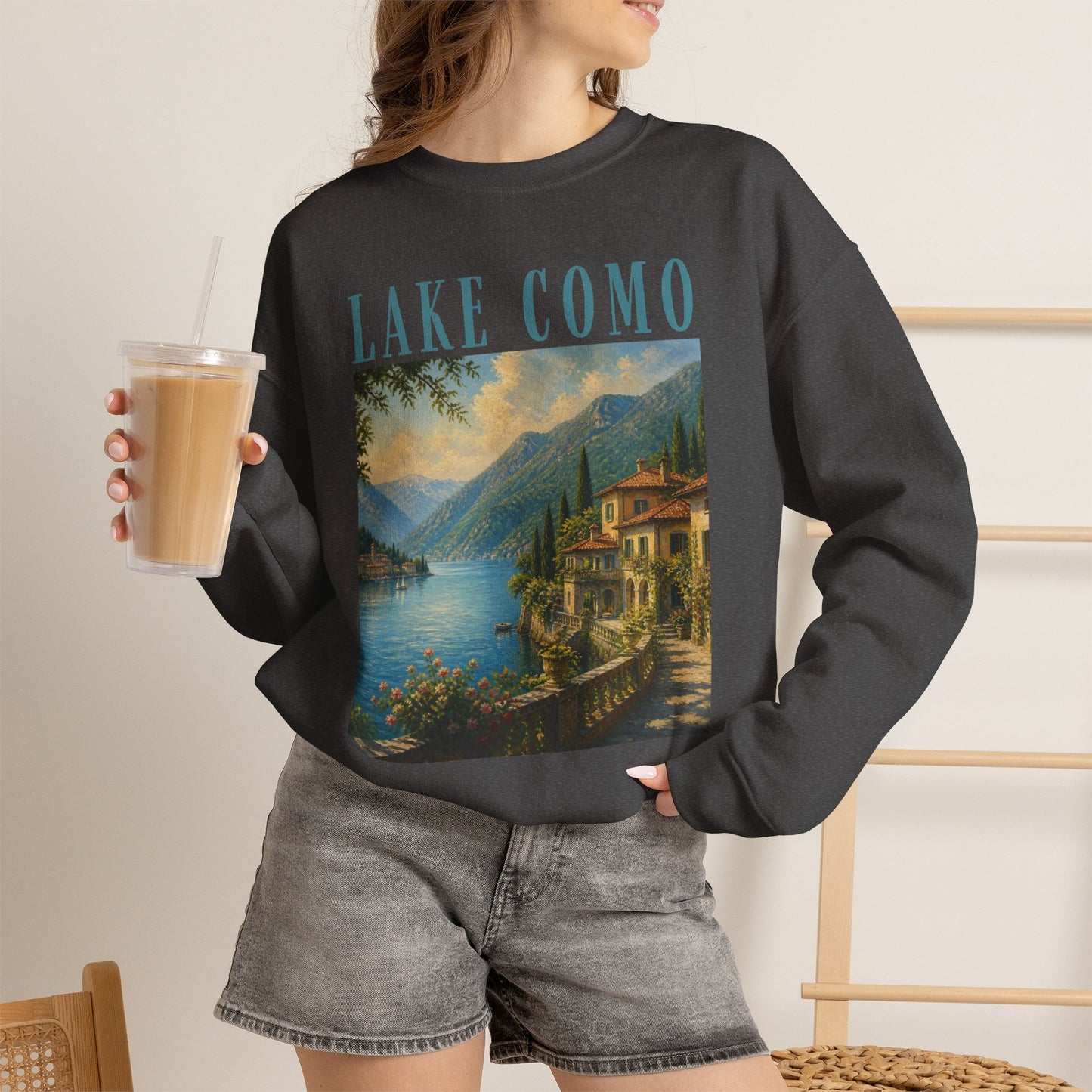 Lake Como Vintage Crewneck Sweatshirt — Scenic Italian Lake Graphic