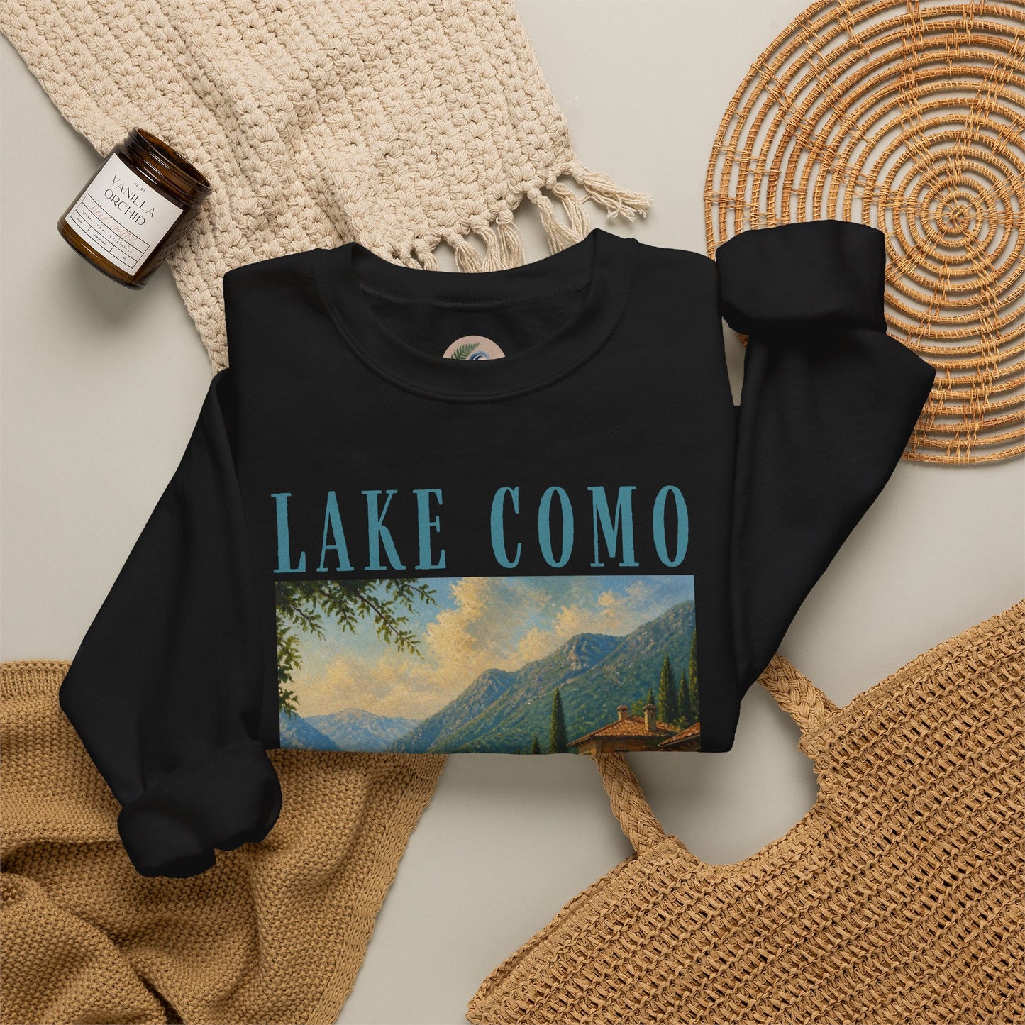 Lake Como Vintage Crewneck Sweatshirt — Scenic Italian Lake Graphic