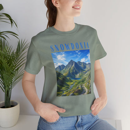 Glyderau Landscape T‑Shirt – Scenic 'SNOWDONIA' Mountain Graphic Tee