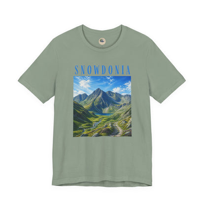 Glyderau Landscape T‑Shirt – Scenic 'SNOWDONIA' Mountain Graphic Tee