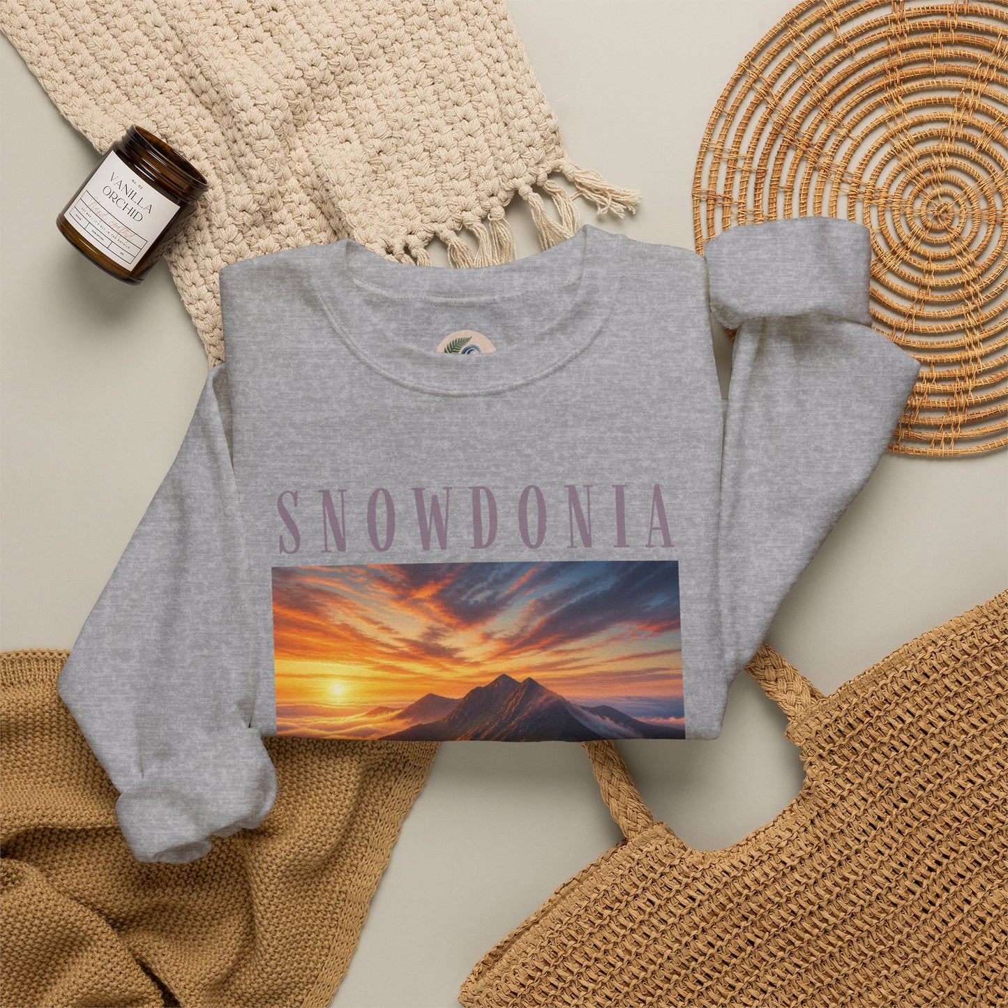 Snowdonia Sunset Crewneck Sweatshirt — Scenic Mountain Graphic
