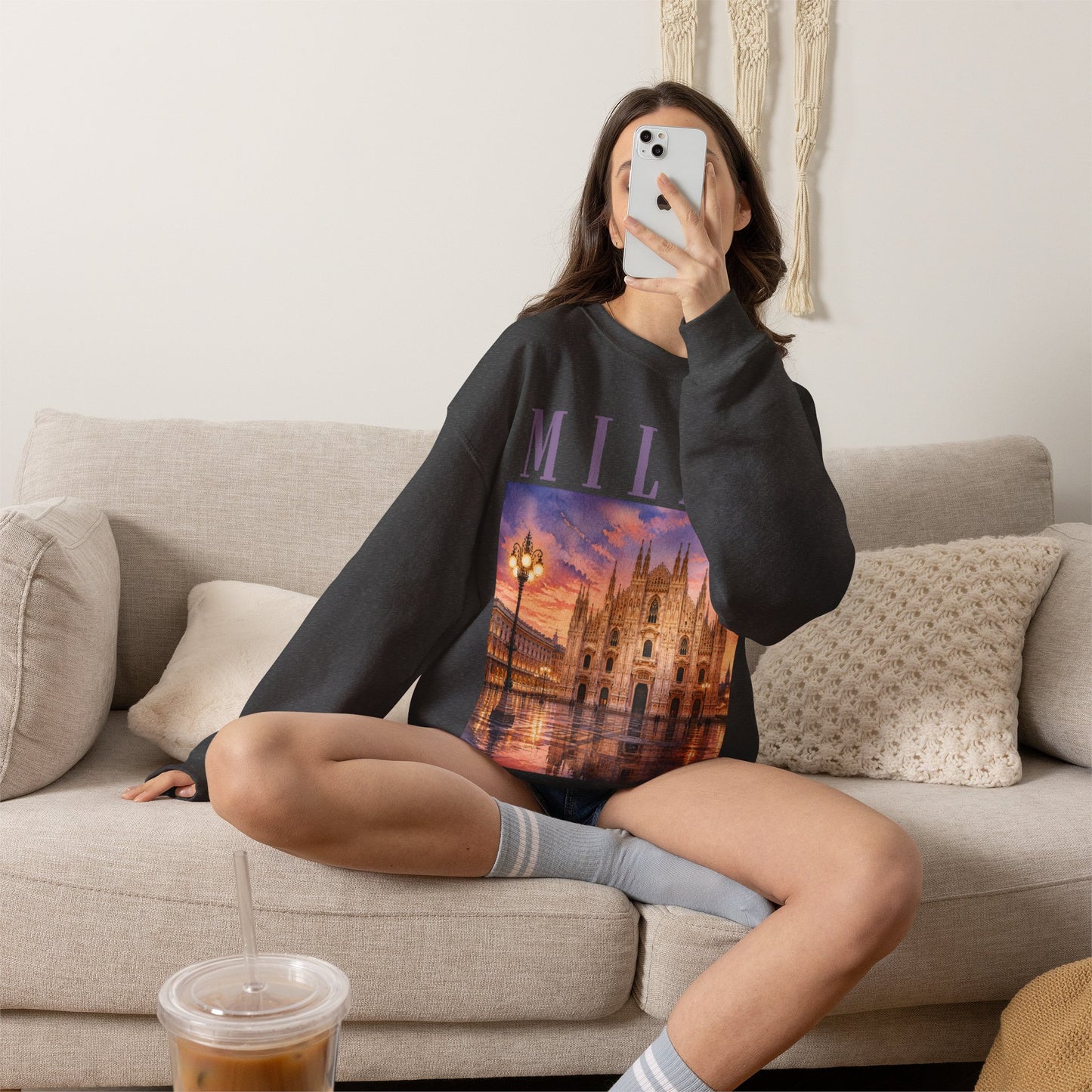 Milan Cathedral Crewneck Sweatshirt – Vintage Travel Cityscape