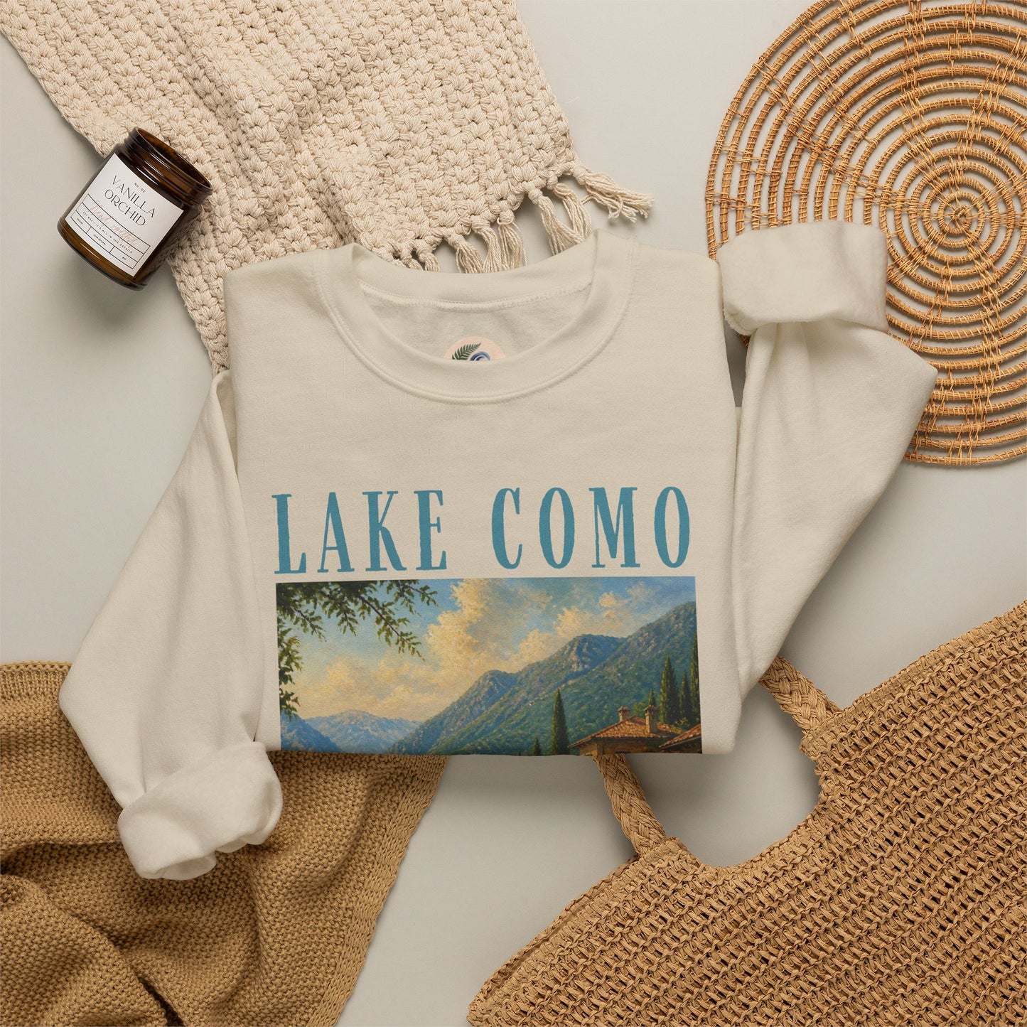 Lake Como Vintage Crewneck Sweatshirt — Scenic Italian Lake Graphic