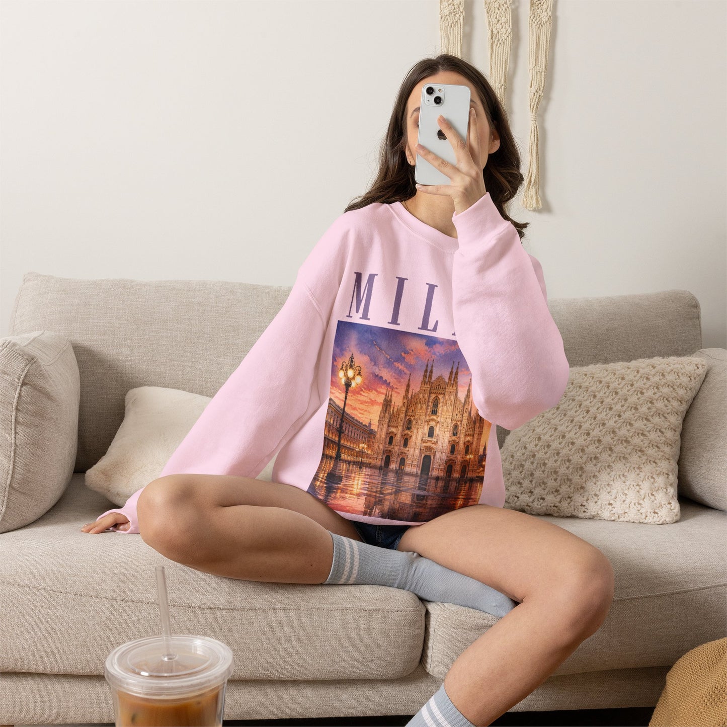 Milan Cathedral Crewneck Sweatshirt – Vintage Travel Cityscape