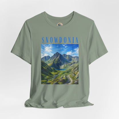 Glyderau Landscape T‑Shirt – Scenic 'SNOWDONIA' Mountain Graphic Tee