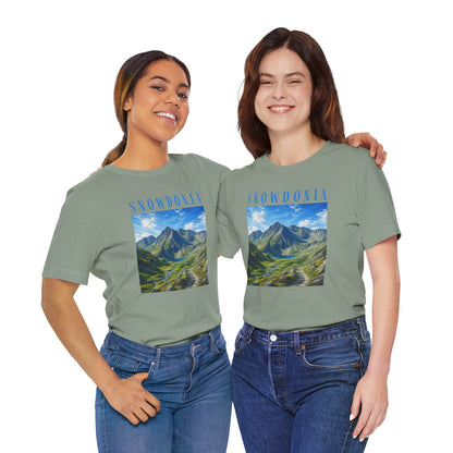 Glyderau Landscape T‑Shirt – Scenic 'SNOWDONIA' Mountain Graphic Tee
