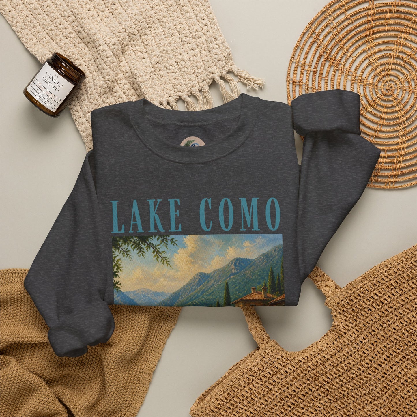 Lake Como Vintage Crewneck Sweatshirt — Scenic Italian Lake Graphic