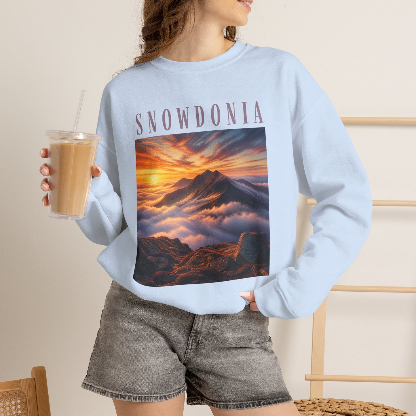 Snowdonia Sunset Crewneck Sweatshirt — Scenic Mountain Graphic