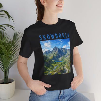 Glyderau Landscape T‑Shirt – Scenic 'SNOWDONIA' Mountain Graphic Tee