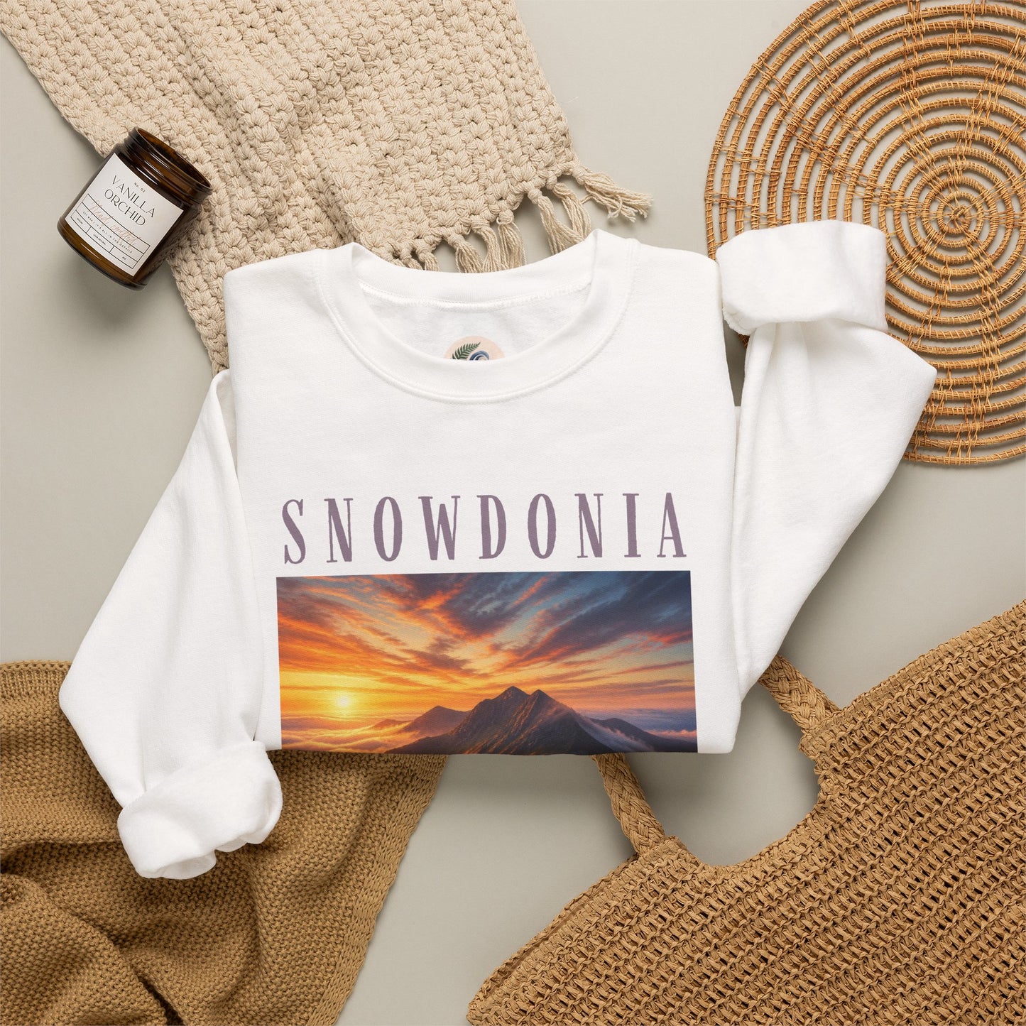 Snowdonia Sunset Crewneck Sweatshirt — Scenic Mountain Graphic
