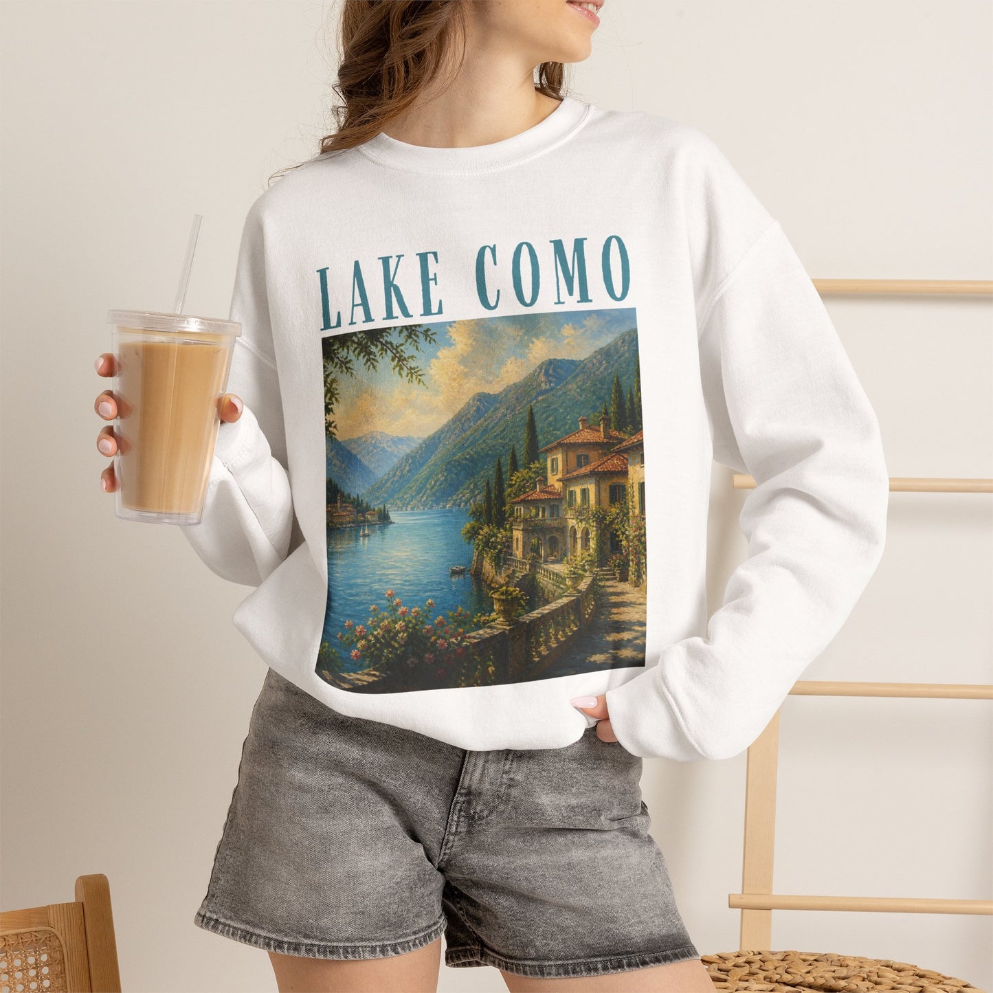 Lake Como Vintage Crewneck Sweatshirt — Scenic Italian Lake Graphic