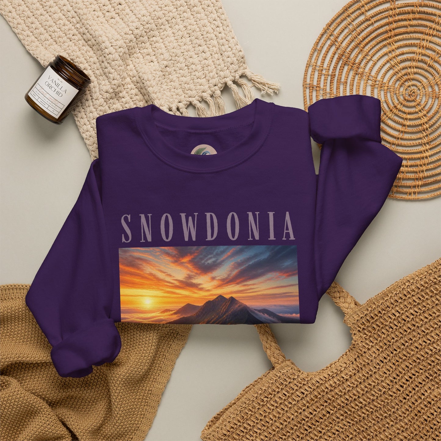 Snowdonia Sunset Crewneck Sweatshirt — Scenic Mountain Graphic