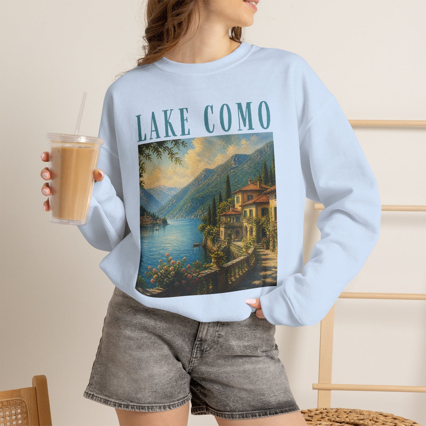 Lake Como Vintage Crewneck Sweatshirt — Scenic Italian Lake Graphic